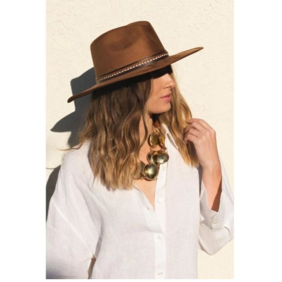 Kahma Brass & Leather Disc Necklace - Picture 4 of 6